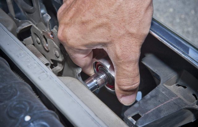 How to Remove a Bolt in a Tight Spot
