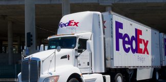 How to Track FedEx Truck