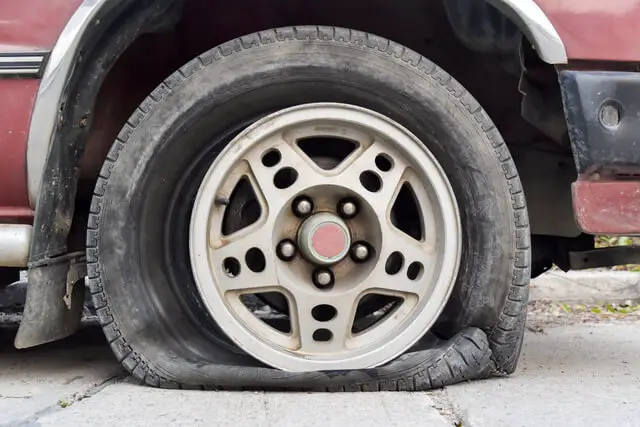 Is it Illegal to Drive on a Flat Tire