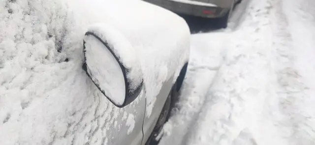 How to Defog Car Windows in the Rain without Ac