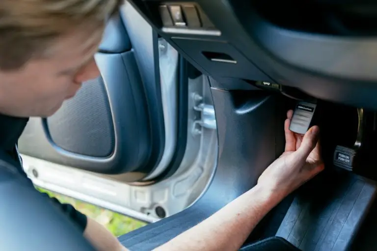 How to Scan your Car for Tracking Device
