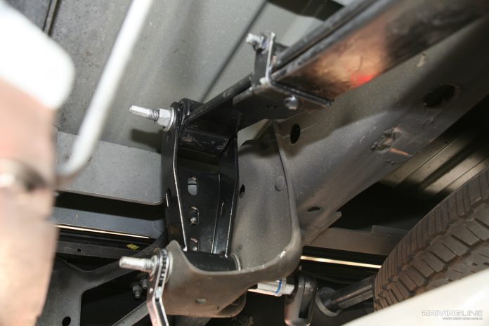 How to Lower a Truck with Leaf Springs