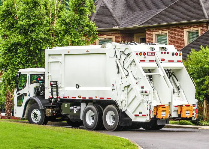 How does a Garbage Truck Work
