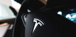 How to Turn Off Tesla Model 3