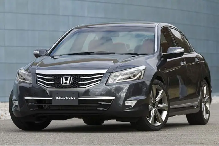 Honda Inspire vs Accord