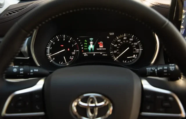 What is Toyota Road Sign Assist?