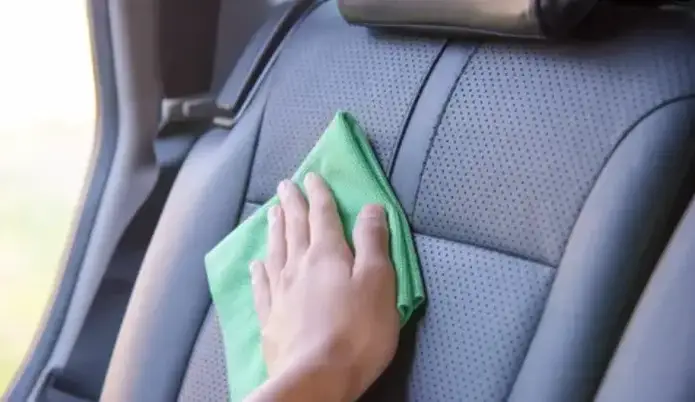 Cómo decorar un automóvil para Trunk or Treat