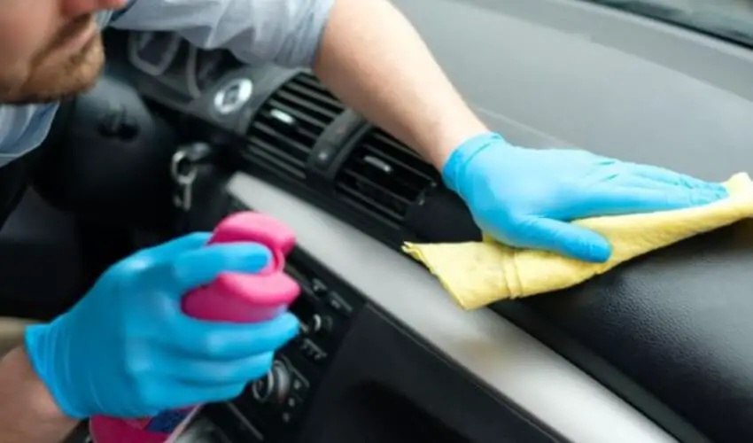 Clean the Car for Decoration